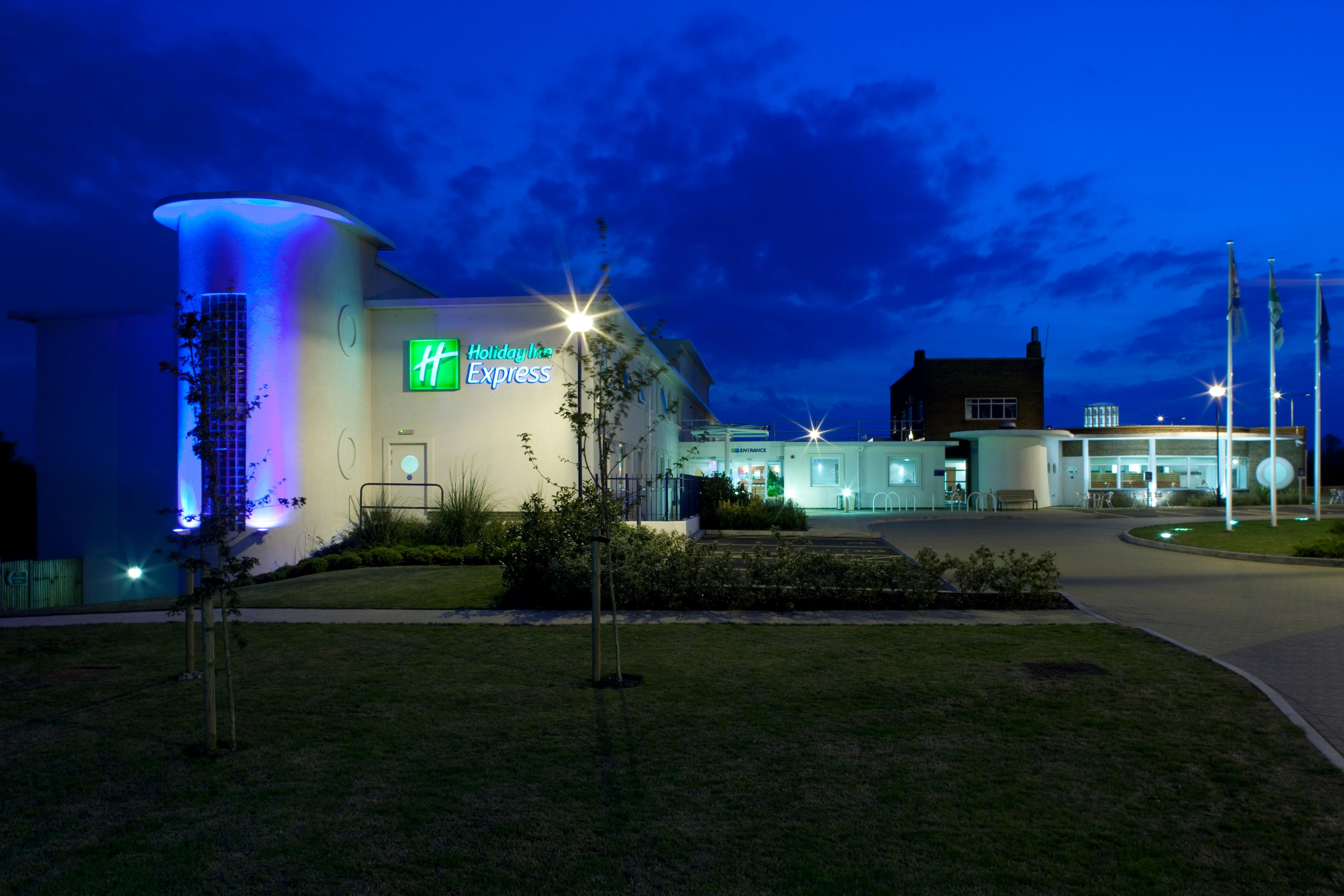 Holiday Inn Express Ramsgate - Minster By Ihg Esterno foto
