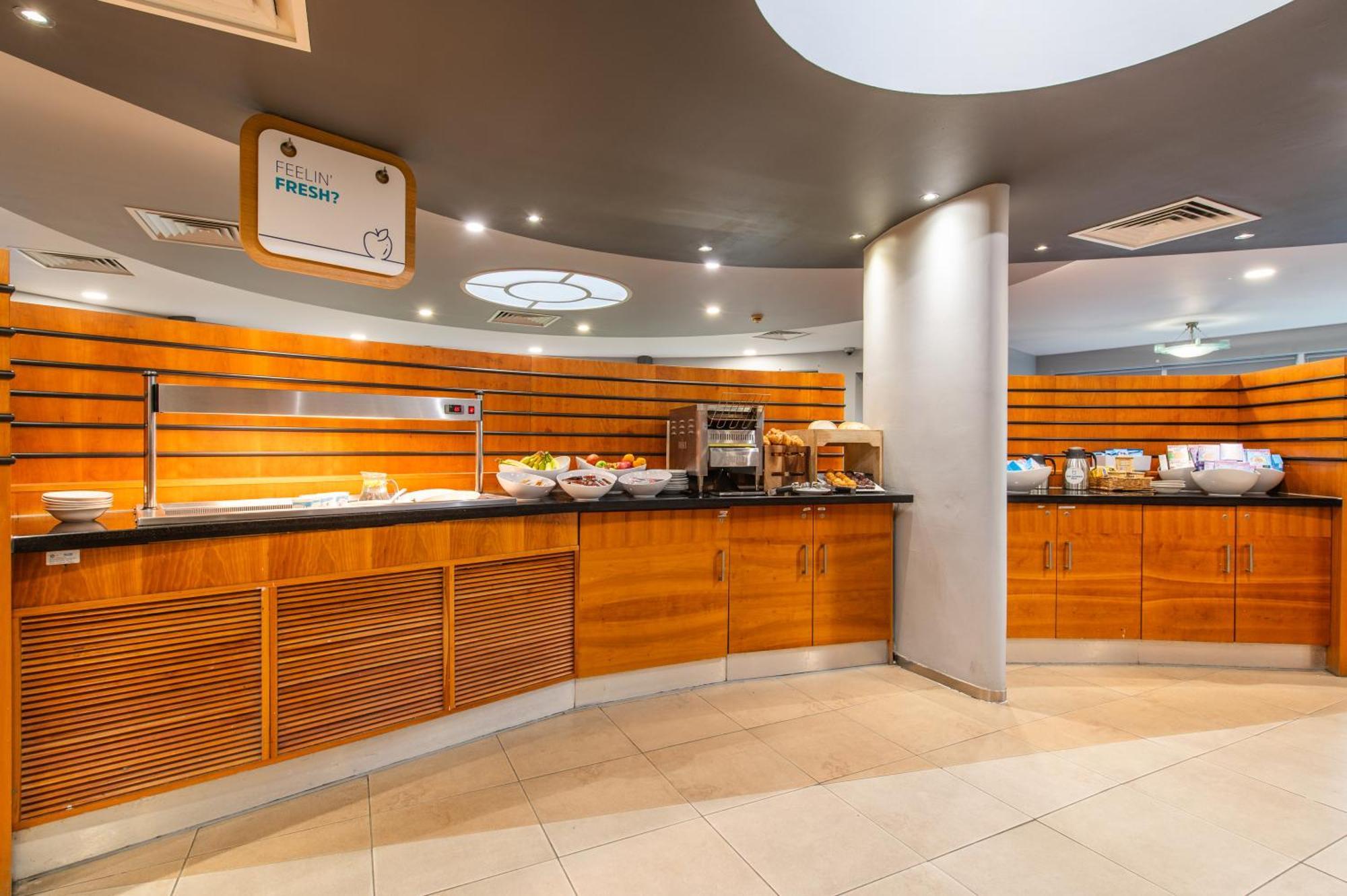 Holiday Inn Express Ramsgate - Minster By Ihg Esterno foto